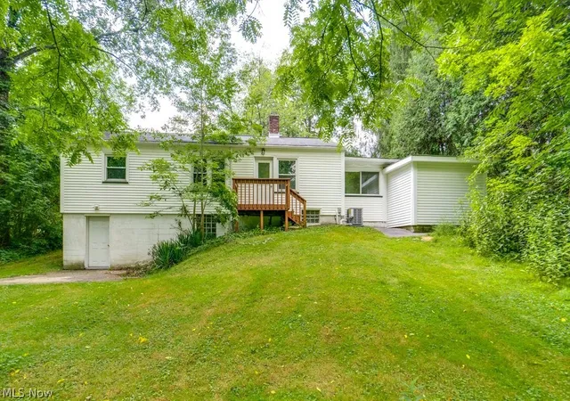 Photo 2 of Single family home for sale at 5567 Valley Ln, Solon, OH 44139 | MLS# 5231775 | Listing updated on 2026-08-13