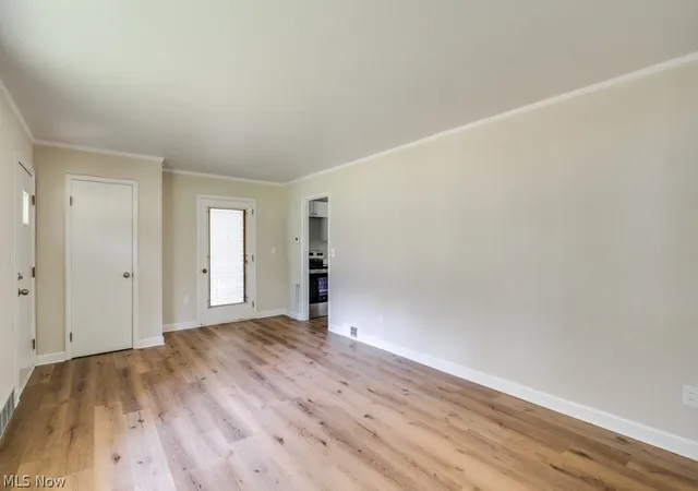 Photo 3 of Single family home for sale at 5567 Valley Ln, Solon, OH 44139 | MLS# 5231775 | Listing updated on 2026-08-13
