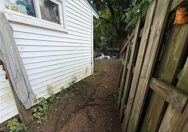 Photo 3 of Sale Pending at 3028 Douglas St, Ravenna, OH 44266 | MLS# 5235016 | Listing updated on 2026-09-26
