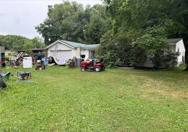 Photo 4 of Sale Pending at 3028 Douglas St, Ravenna, OH 44266 | MLS# 5235016 | Listing updated on 2026-09-26