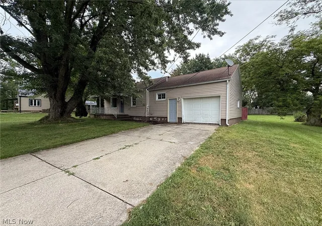 Photo 4 of Single family home for sale at 730 Pennsylvania Ave, Mansfield, OH 44905 | MLS# 5235020 | Listing updated on 2026-08-17