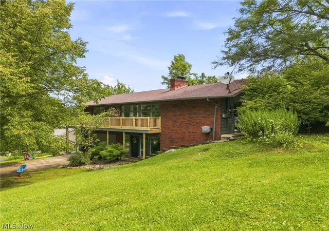 Photo 2 of Single family home for sale at 3168 Country Clb Dr, Medina, OH 44256 | MLS# 5230552 | Listing updated on 2026-08-24