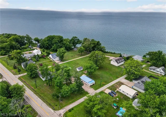 Photo 2 of Single family home for sale at 7223 Kenmore Ave, Conneaut, OH 44030 | MLS# 5234990 | Listing updated on 2026-08-31
