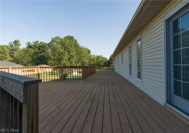 Photo 3 of Single family home for sale at 6840 Akron Ave Nw, Canal Fulton, OH 44614 | MLS# 5235026 | Listing updated on 2026-09-30