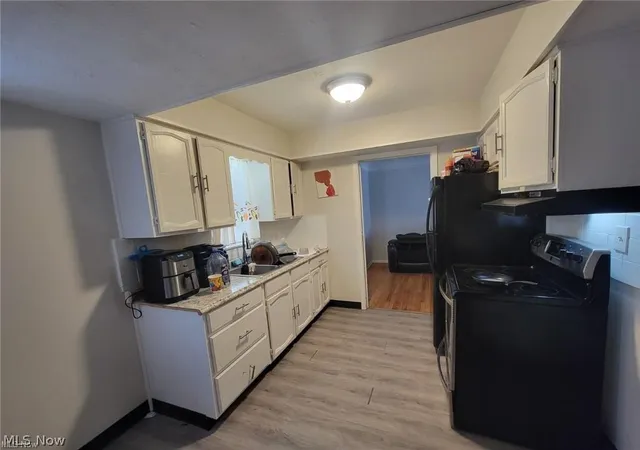 Photo 3 of Single family home for sale at 3802 Fairoaks Rd, Cleveland, OH 44121 | MLS# 5235073 | Listing updated on 2026-08-11