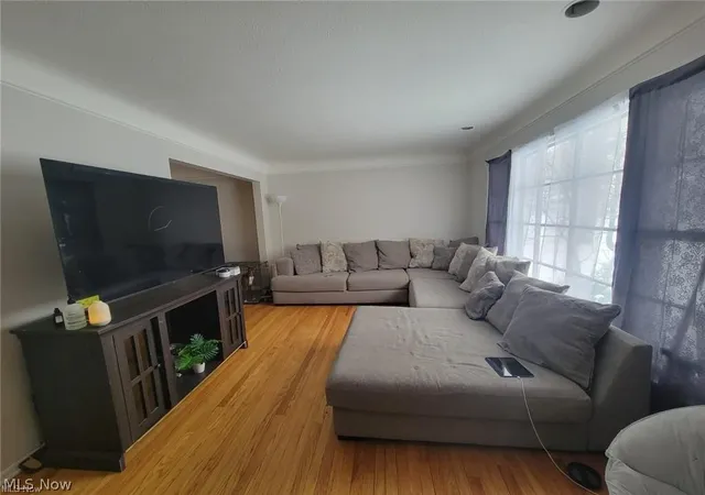 Photo 4 of Single family home for sale at 3802 Fairoaks Rd, Cleveland, OH 44121 | MLS# 5235073 | Listing updated on 2026-08-11