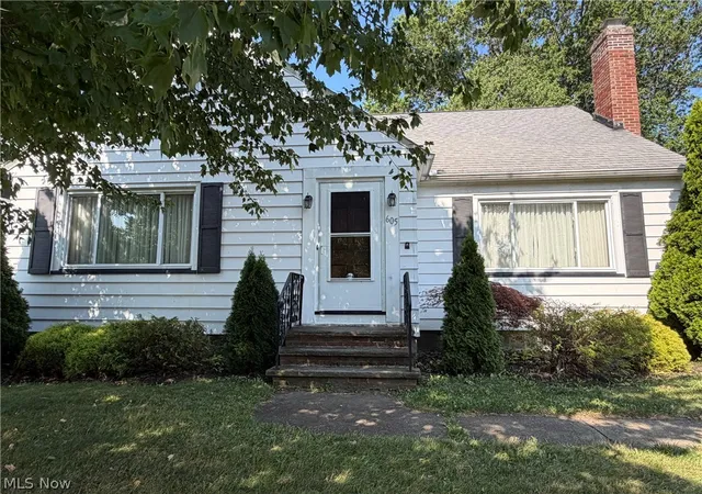 Photo 1 of Sale Pending at 605 Allen Ave, Ashtabula, OH 44004 | MLS# 5235021 | Listing updated on 2026-08-31
