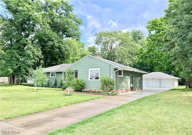 Photo 2 of Sale Pending at 26480 Cannon Rd, Bedford, OH 44146 | MLS# 5235079 | Listing updated on 2026-08-13