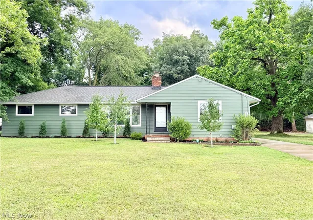 Photo 34 of Sale Pending at 26480 Cannon Rd, Bedford, OH 44146 | MLS# 5235079 | Listing updated on 2026-08-13