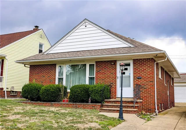 Photo 3 of Sale Pending at 11517 Fordham Rd, Cleveland, OH 44125 | MLS# 5234966 | Listing updated on 2026-08-21