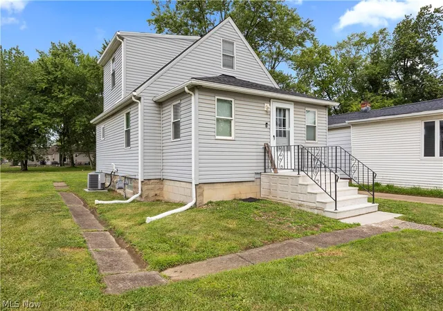 Photo 1 of Sale Pending at 7723 W River Rd S, Elyria, OH 44035 | MLS# 5234424 | Listing updated on 2026-08-16
