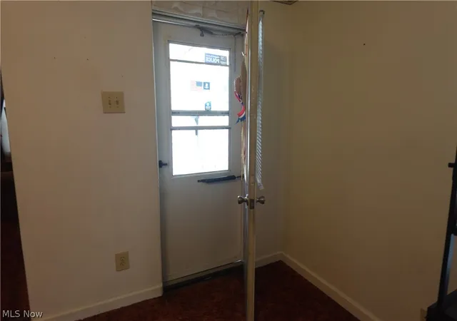 Photo 3 of Sale Pending at 808 S Zane Hwy, Martins Ferry, OH 43935 | MLS# 5235001 | Listing updated on 2026-09-17