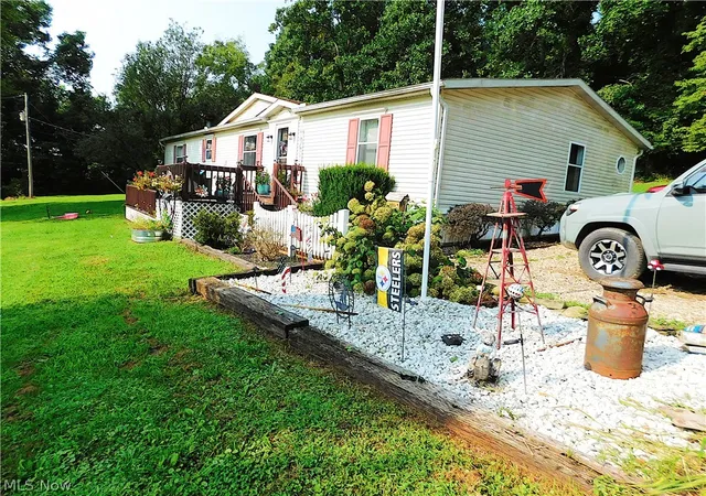 Photo 2 of Single family home for sale at 66533 Batesville Rd, Quaker City, OH 43773 | MLS# 5235149 | Listing updated on 2026-09-25