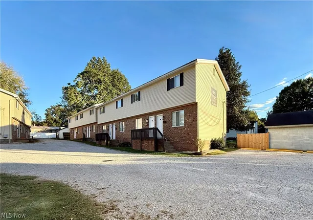 Photo 3 of Sale Pending at 2608 Avery St, Parkersburg, WV 26104 | MLS# 5234676 | Listing updated on 2026-09-30