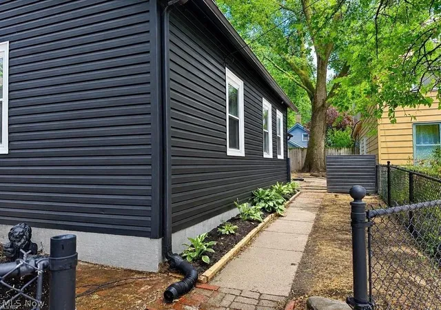 Photo 3 of Single family home for sale at 842 Starkweather Ave, Cleveland, OH 44113 | MLS# 5235176 | Listing updated on 2026-10-01