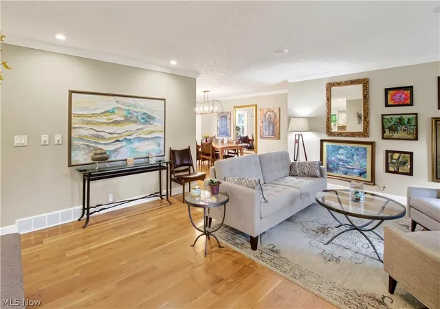 Photo 2 of Sale Pending at 634 Wellesley Cir, Avon Lake, OH 44012 | MLS# 5235096 | Listing updated on 2026-08-11