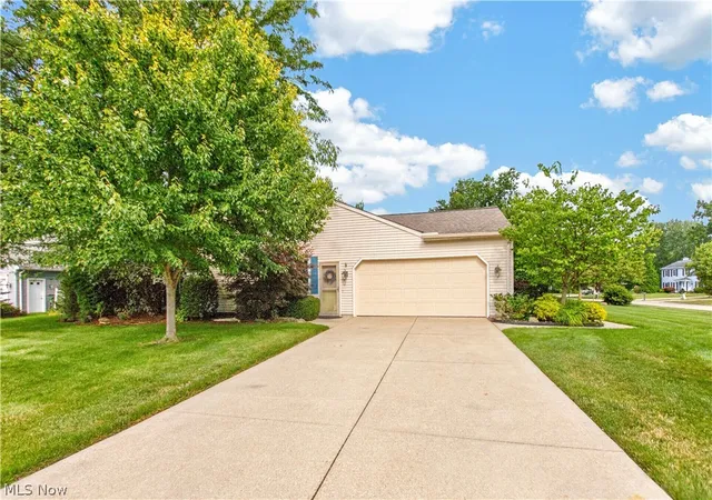 Photo 35 of Sale Pending at 634 Wellesley Cir, Avon Lake, OH 44012 | MLS# 5235096 | Listing updated on 2026-08-11