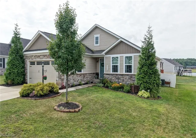 Photo 1 of Single family home for sale at 6960 Gauntlet St Sw, Massillon, OH 44646 | MLS# 5233830 | Listing updated on 2026-10-02