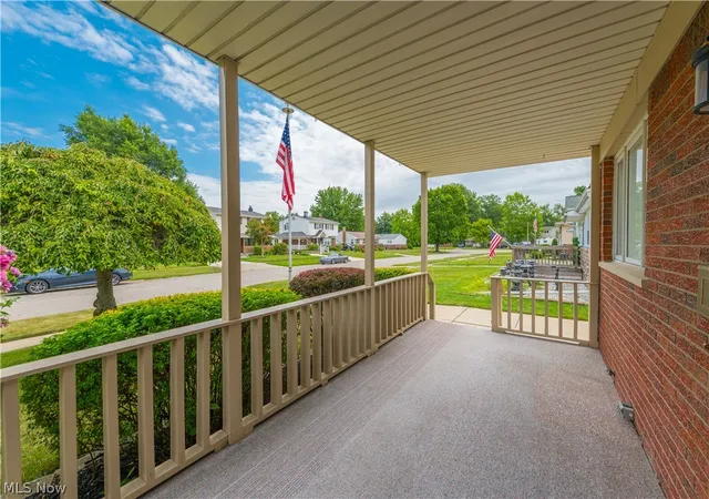 Photo 2 of Sale Pending at 845 Jamestown Ave, Elyria, OH 44035 | MLS# 5234444 | Listing updated on 2026-08-14