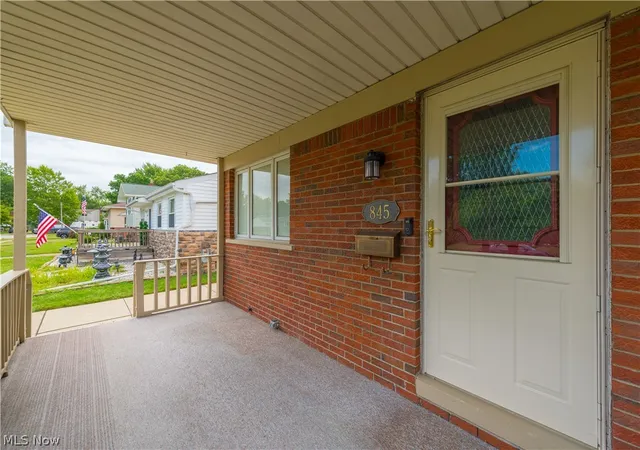 Photo 4 of Sale Pending at 845 Jamestown Ave, Elyria, OH 44035 | MLS# 5234444 | Listing updated on 2026-08-14