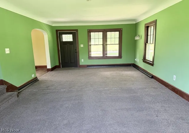 Photo 3 of Single family home for sale at 370 E Under Ridge Rd, Conneaut, OH 44030 | MLS# 5234299 | Listing updated on 2026-10-01