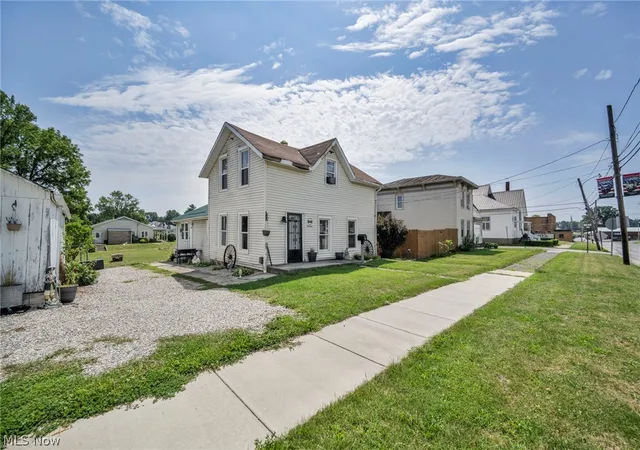 Photo 3 of Single family home for sale at 14 Townsend St, Greenwich, OH 44837 | MLS# 5235182 | Listing updated on 2026-08-27