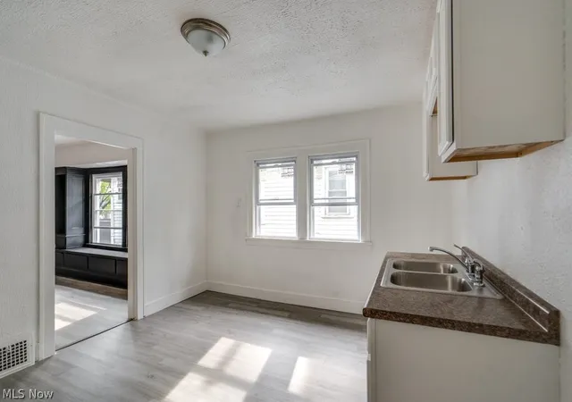 Listing Photo 2 - Condo for sale in building located at 11701 Gay Ave, Cleveland, OH 44105 - Unit #