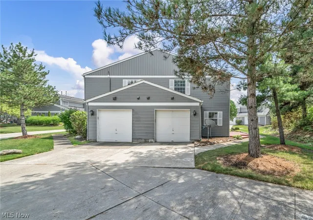 Photo 2 of Sale Pending at 85 Firebush Ln, Northfield, OH 44067 | MLS# 5235199 | Listing updated on 2026-09-19