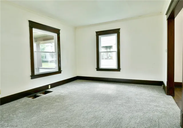 Photo 3 of Sale Pending at 974 Glenwood St NE, Warren, OH 44483 | MLS# 5234916 | Listing updated on 2026-08-18