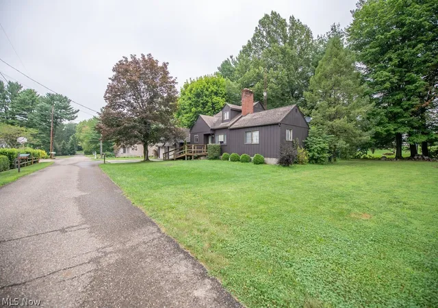 Photo 3 of Single family home for sale at 1182 Washington St Sw, Sherrodsville, OH 44675 | MLS# 5235253 | Listing updated on 2026-08-10