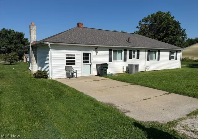 Photo 2 of Sale Pending at 4284 Swallen Ave, Louisville, OH 44641 | MLS# 5235307 | Listing updated on 2026-08-28