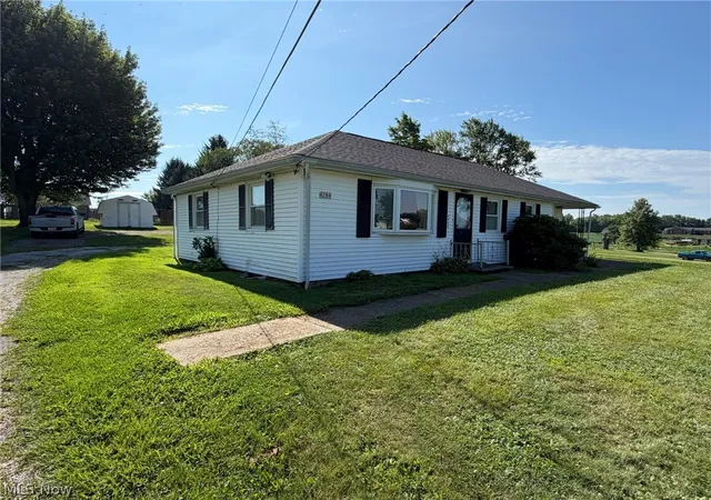 Photo 3 of Sale Pending at 4284 Swallen Ave, Louisville, OH 44641 | MLS# 5235307 | Listing updated on 2026-08-28