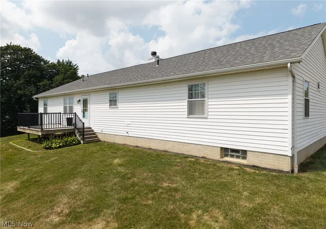 Photo 3 of Sale Pending at 135 Northpark Dr, Wadsworth, OH 44281 | MLS# 5235294 | Listing updated on 2026-08-25