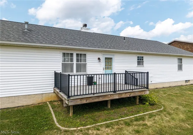 Photo 4 of Sale Pending at 135 Northpark Dr, Wadsworth, OH 44281 | MLS# 5235294 | Listing updated on 2026-08-25