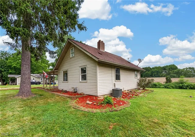 Photo 4 of Sale Pending at 2157 Stahl Rd, Coventry Township, OH 44319 | MLS# 5235158 | Listing updated on 2026-08-13