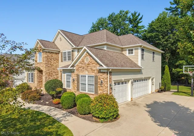 Photo 2 of Sale Pending at 1049 Whispering Woods Dr, Macedonia, OH 44056 | MLS# 5227411 | Listing updated on 2026-08-11