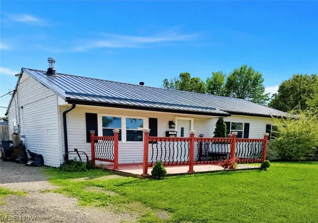 Photo 2 of Single family home for sale at 2708 19th Street Ne, Canton, OH 44705 | MLS# 5235210 | Listing updated on 2026-10-01