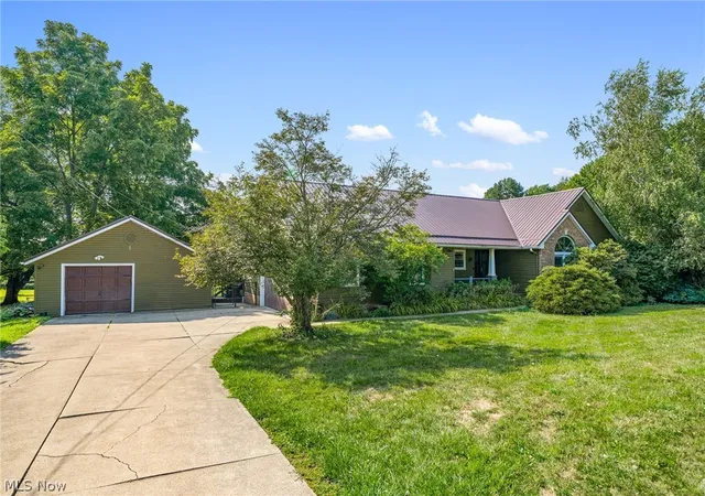 Photo 33 of Single family home for sale at 6031 Woodcrest Ave Ne, Canton, OH 44721 | MLS# 5235318 | Listing updated on 2026-08-20