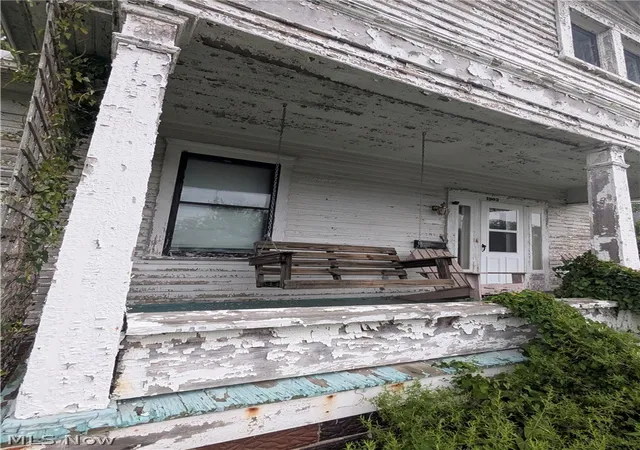 Photo 2 of Single family home for sale at 1903 Stewart Ave, Cambridge, OH 43725 | MLS# 5235433 | Listing updated on 2026-09-26