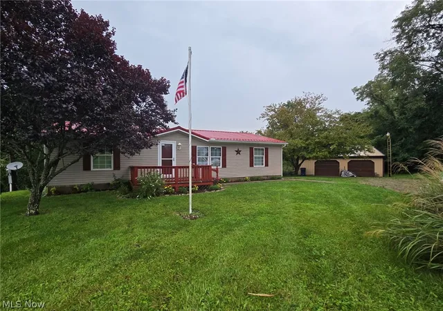 Photo 2 of Single family home for sale at 3745 Wayne Ridge Rd, Zanesville, OH 43701 | MLS# 5235173 | Listing updated on 2026-09-01