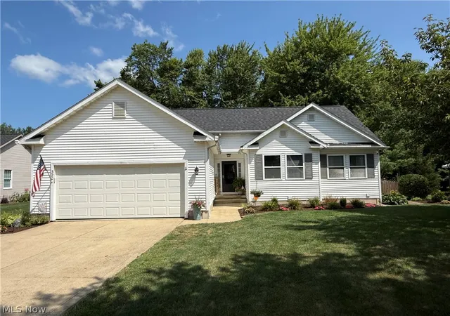 Photo 1 of Single family home for sale at 320 Kent St, Wellington, OH 44090 | MLS# 5232382 | Listing updated on 2026-08-10