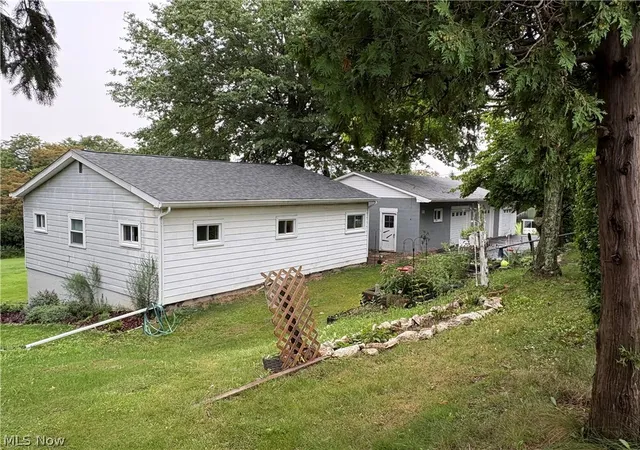 Photo 3 of Sale Pending at 750 Springview St, East Liverpool, OH 43920 | MLS# 5235214 | Listing updated on 2026-08-21