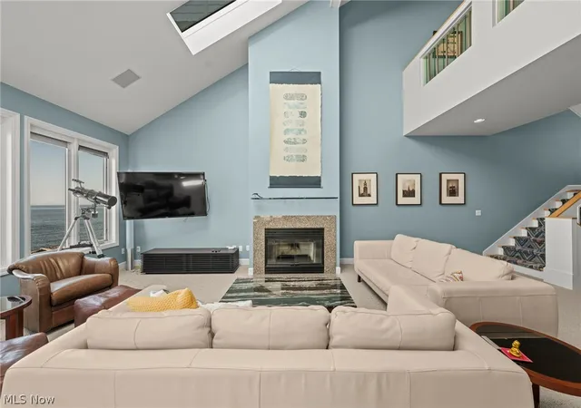 Listing Photo 4 - Condo for sale in building located at 707 Mariner Vlg Dr, Huron, OH 44839