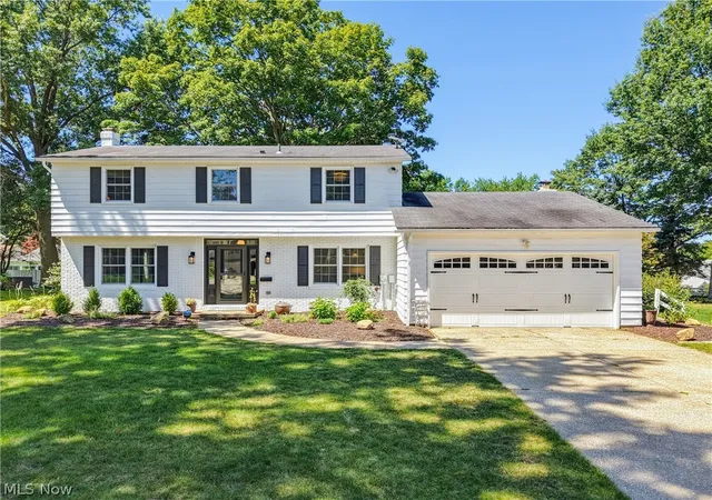 Photo 1 of Sale Pending at 222 High Point Dr, Wadsworth, OH 44281 | MLS# 5235353 | Listing updated on 2026-08-17