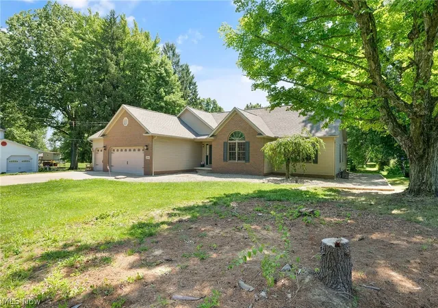 Photo 2 of Single family home for sale at 3948 Johnson Rd, Norton, OH 44203 | MLS# 5231010 | Listing updated on 2026-08-21
