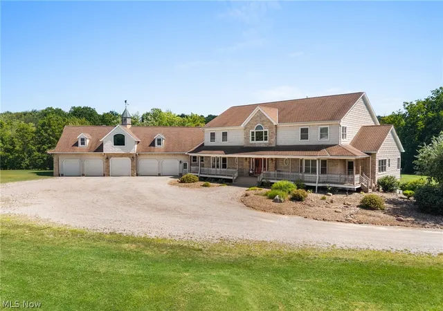 Photo 1 of Mansion for sale at 9419 Robinson Rd, Chardon, OH 44024 | MLS# 5232629 | Listing updated on 2026-08-11
