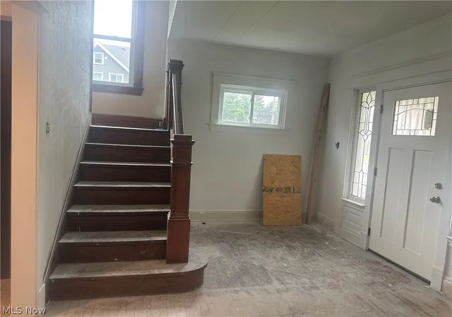 Photo 3 of Single family home for sale at 285 Poland Ave, Struthers, OH 44471 | MLS# 5235531 | Listing updated on 2026-08-15