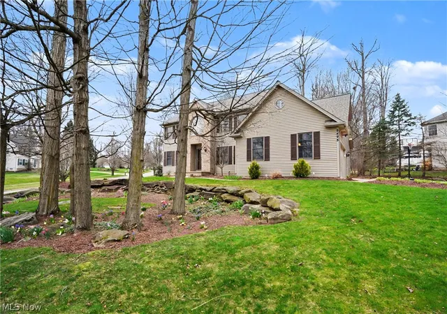 Photo 3 of Single family home for sale at 9498 Andrew Dr, Twinsburg, OH 44087 | MLS# 5235432 | Listing updated on 2026-10-01