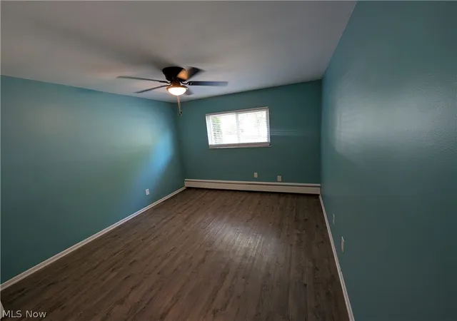 Listing Photo 2 - Condo for sale in building located at 481 Tollis Pkwy, Broadview Heights, OH 44147 - Unit #170E