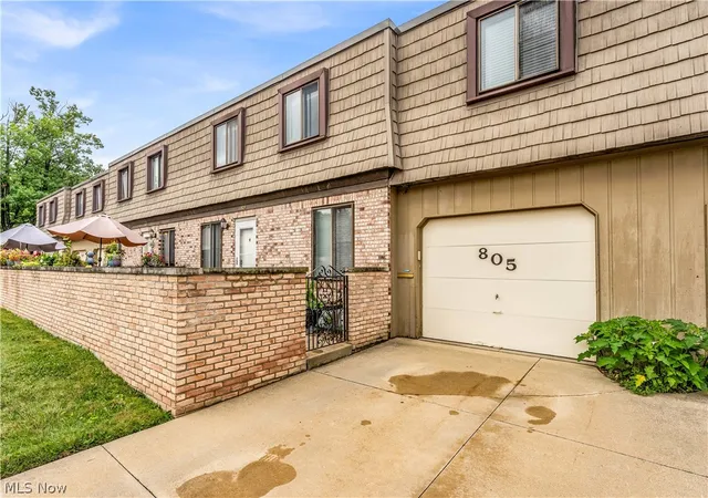 Photo 1 of Sale Pending at 805 Tollis Pkwy, Broadview Heights, OH 44147 | MLS# 5235011 | Listing updated on 2026-08-18
